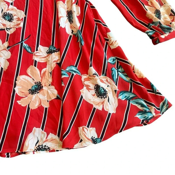 Express Bold Floral Print Long Sleeve Dress Swing A-Line Size Medium Women's - Picture 4 of 11